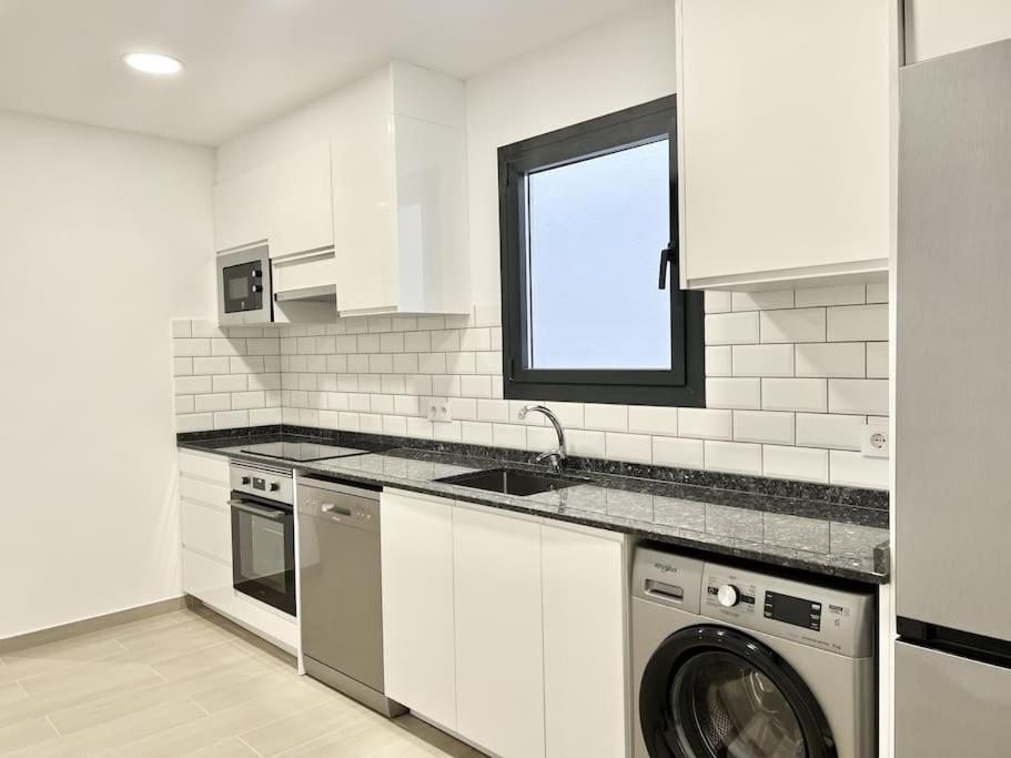 Moderno Apartamento Con Terraza En La Azotea Roses Exterior photo